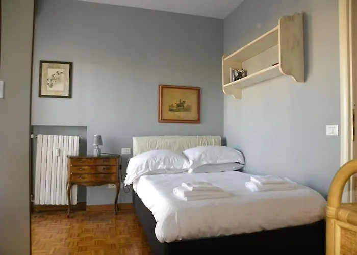 Bright Apt With Views And Terrace